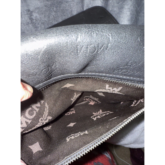 MCM Crossbody Leather Black Messenger Handbag Unisex - Picture 10 of 17
